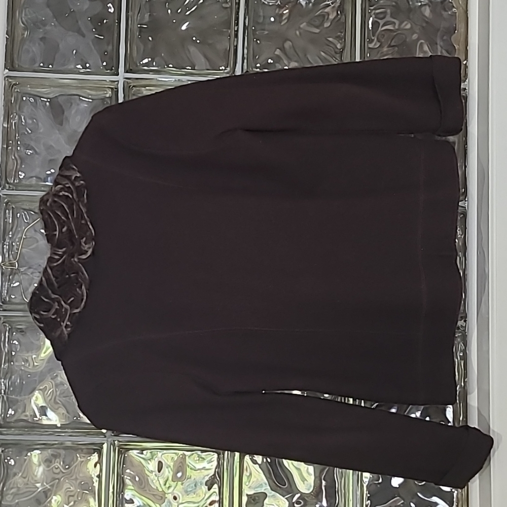 A. Giannetti 100% wool full zip cozy sweater.  Size M - Picture 2 of 4